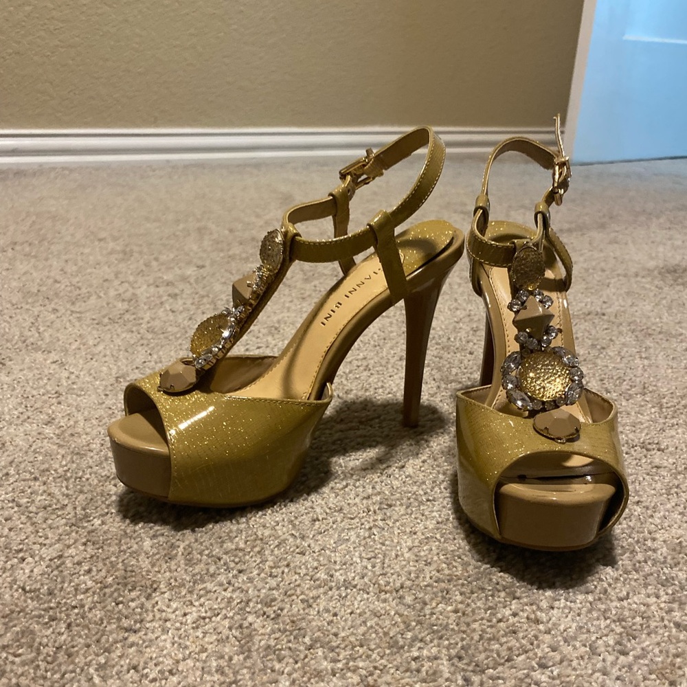 Gianni Bini Gold Dress Heels